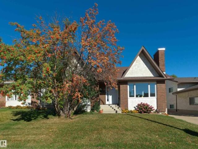 House for sale in La Perle, Edmonton