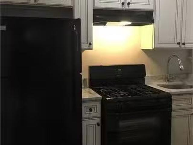 Condo for rent in Berwyn