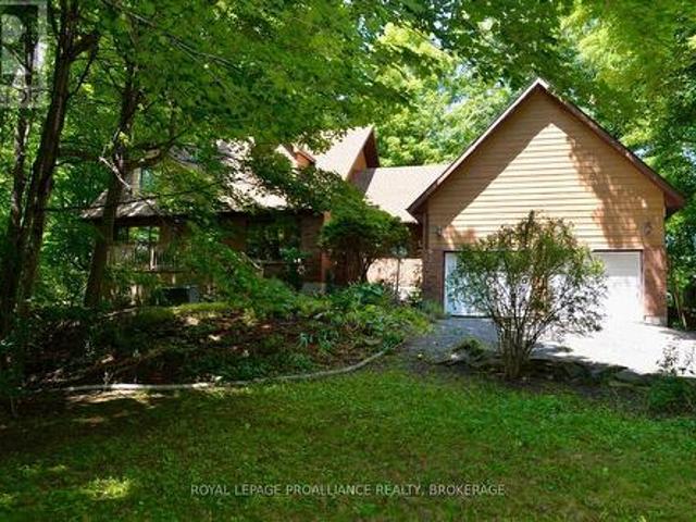 House for sale in Ontario