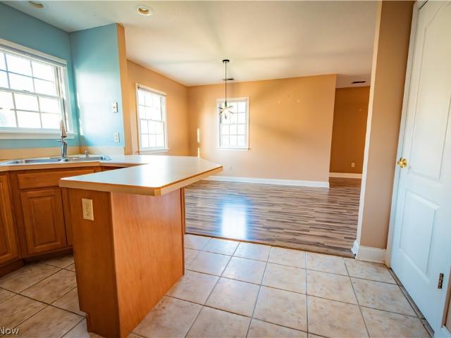 Condo for sale in Poland, Ohio