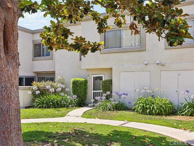 Townhouse for sale in Northridge West Neighborhood Council District, Canoga Park