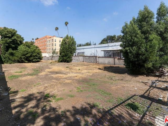 Land for sale in Los Angeles, Los Angeles County