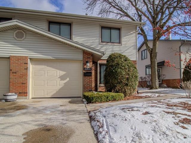 Townhouse for sale in Hazel Crest, Illinois