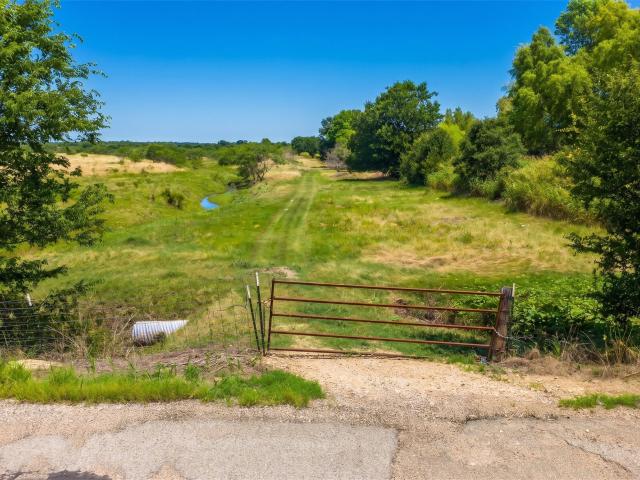 Farm for sale in Milam, Texas
