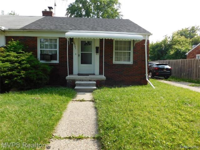 Commercial for sale in Harper Woods, Michigan