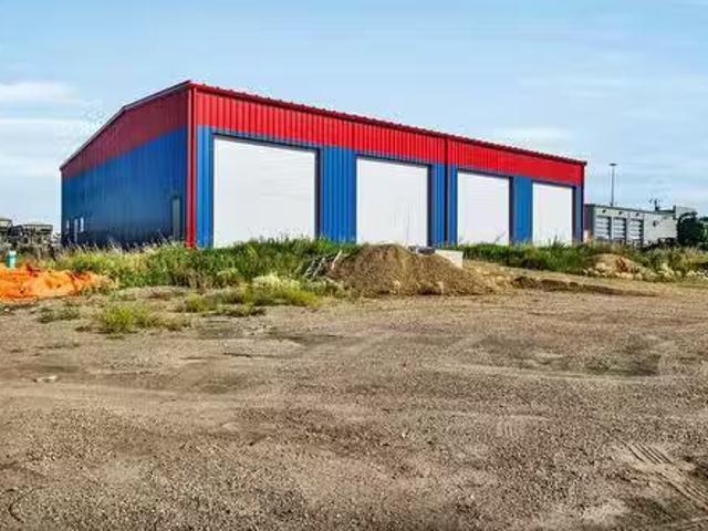 House for sale in Wedgewood, Alberta