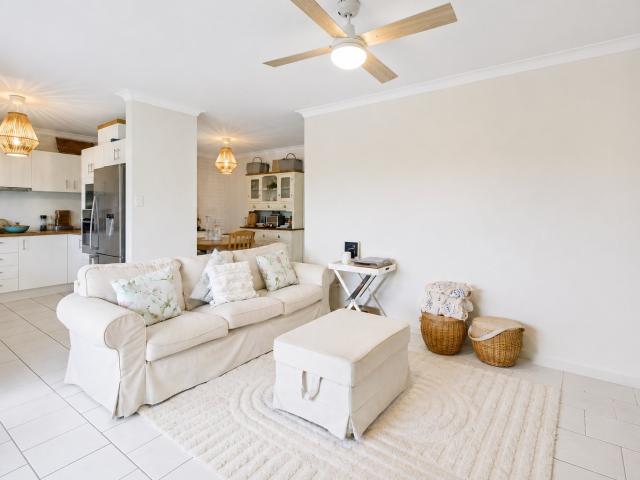 Apartment for rent in Mermaid Waters, Gold Coast City
