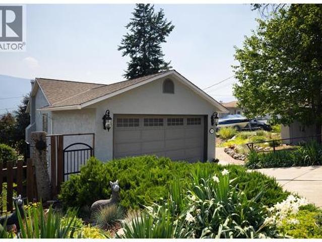 House for sale in Lumby, British Columbia