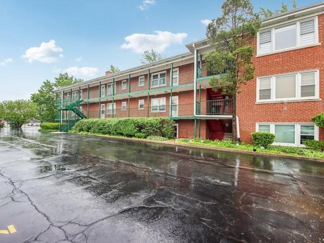Condo for sale in Park Ridge, Illinois