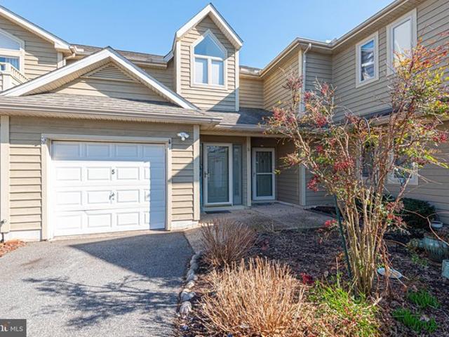 Condo for sale in Delaware