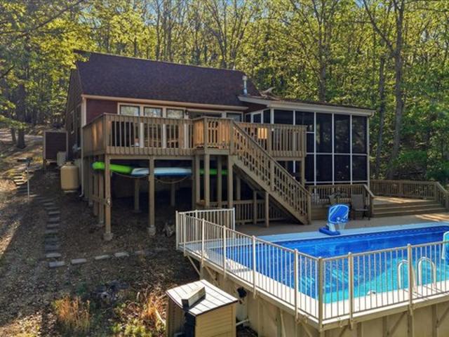 House for sale in Paw Paw, West Virginia