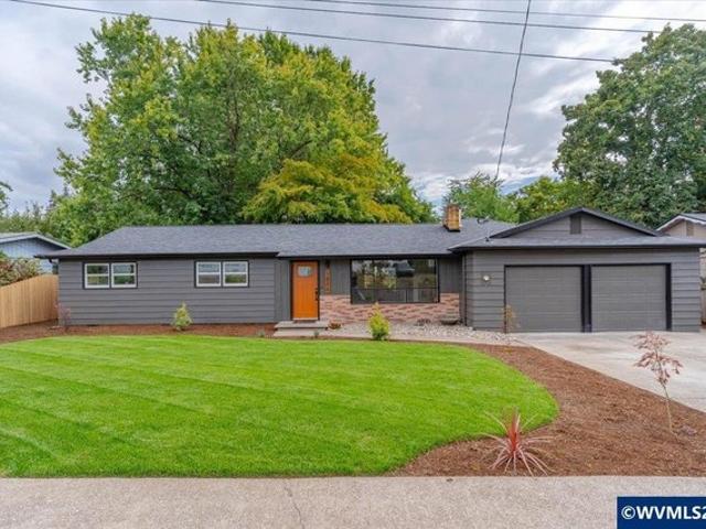 House for sale in Oregonia