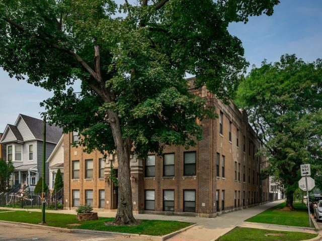 Condo for sale in Beat 2535, Chicago