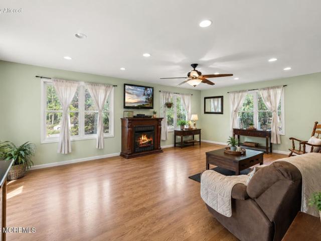 House for sale in New Gretna, New Jersey