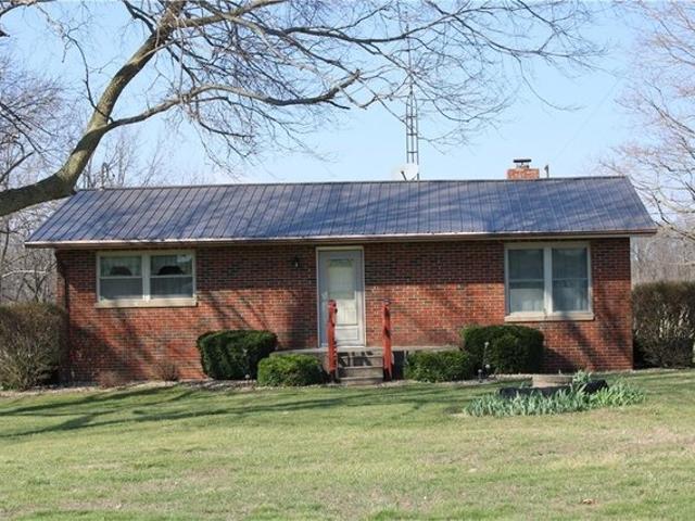 House for sale in Shelbyville, Illinois