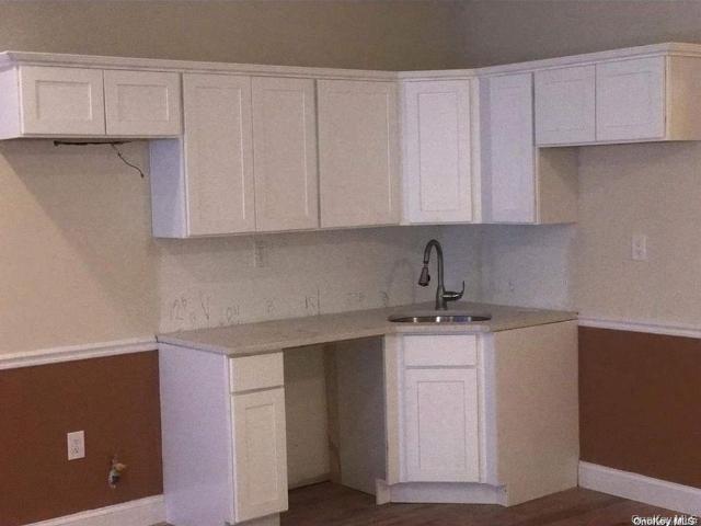 House for sale in The Bronx, Arverne