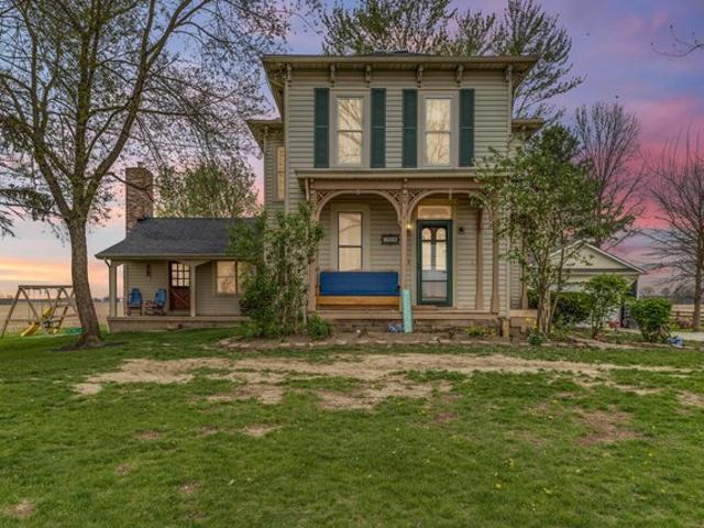 House for sale in Ashley, Ohio