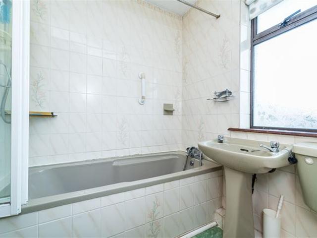 Detached House for sale in Kildare, The Municipal District of Kildare — Newbridge