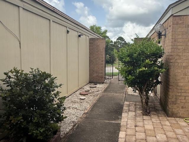 Townhouse for sale in West Columbia, Texas