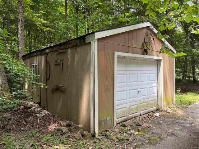 House for sale in Bloomfield, Indiana