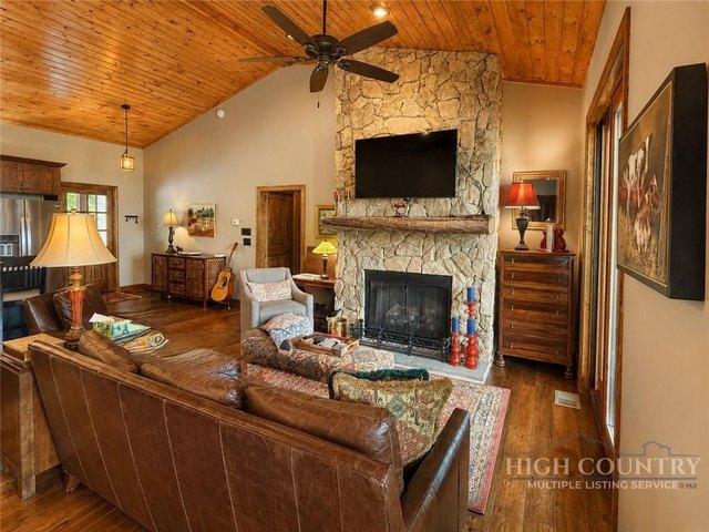 House for sale in Avery, North Carolina