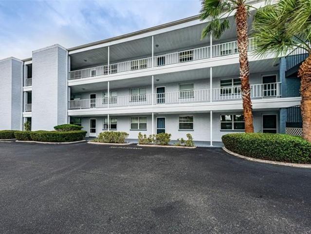 Condo for sale in South Pasadena, Florida