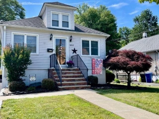 House for sale in Piscataway, New Jersey