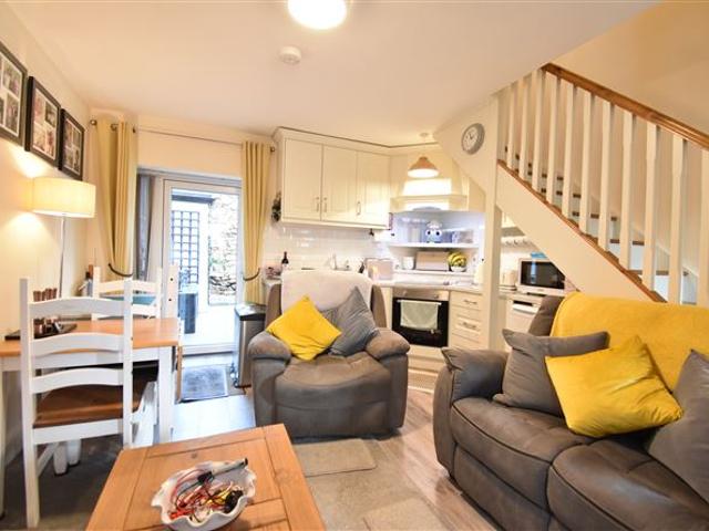 Terraced House for sale in Loch Garman, North Tipperary