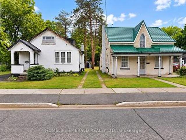 House for sale in Barrie, Ontario