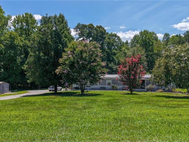 House for sale in Ronda, North Carolina