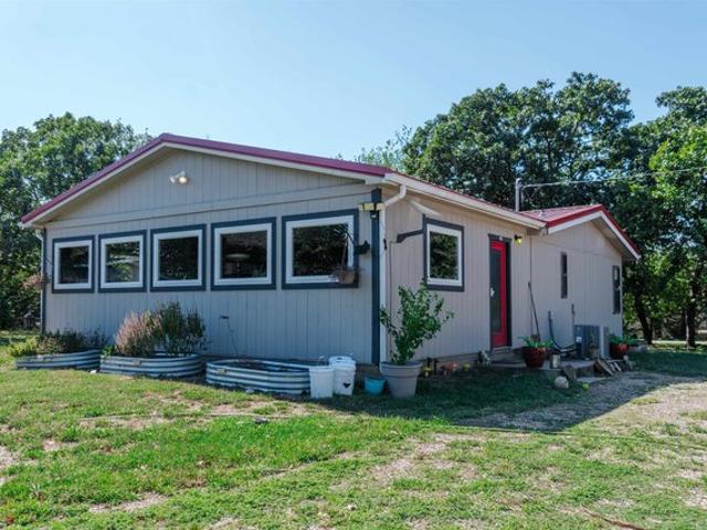 House for sale in Toronto, Woodson County