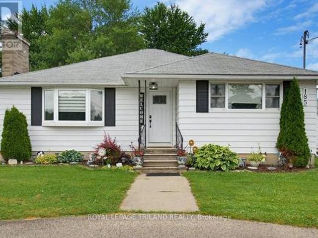House for sale in Central Elgin, Southwestern Ontario