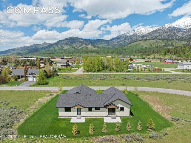 House for sale in Alpine House for sale in Alpine