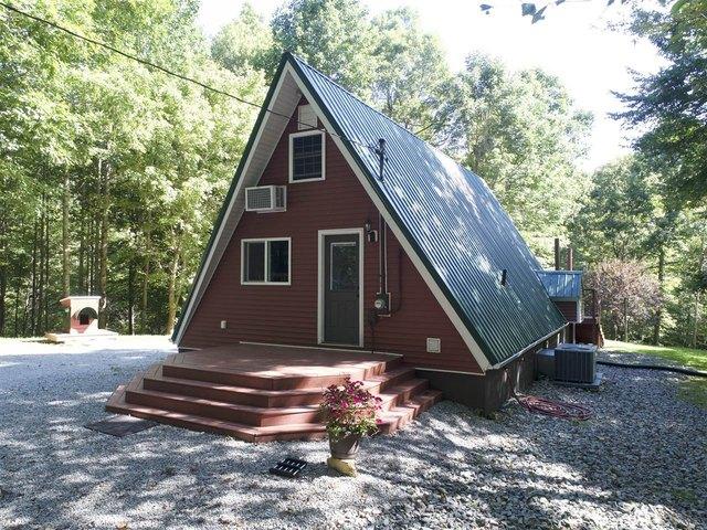 House for sale in Edmonton, Kentucky