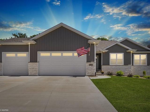 House for sale in Waverly, Iowa