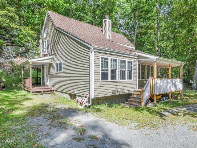 House for sale in Westcolang Park, Lackawaxen Township