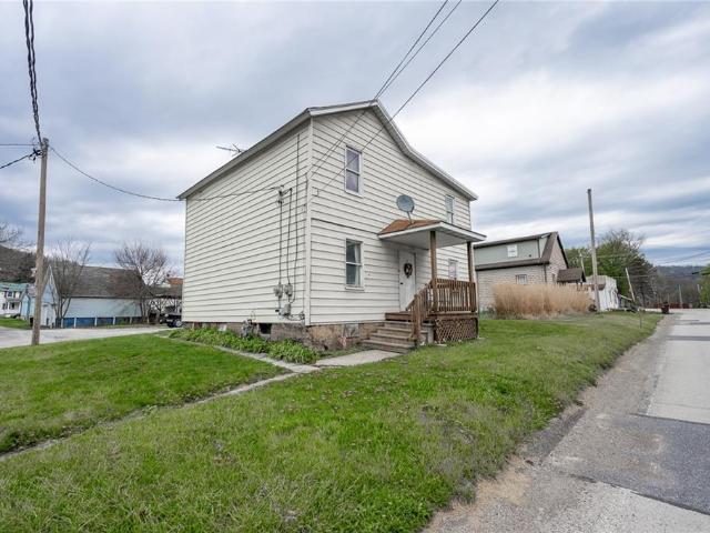 House for sale in Robinson, Pennsylvania