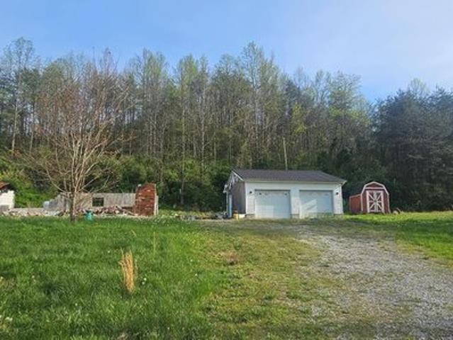 Land for sale in Louisa, Kentucky