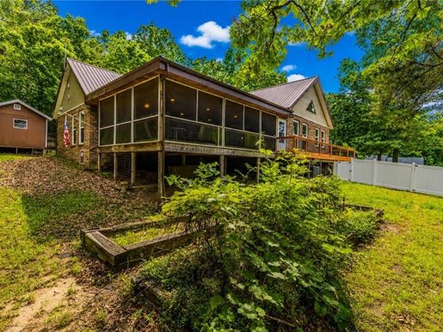 House for sale in Barry, Missouri