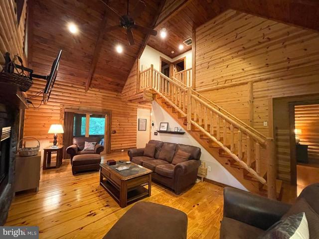 House for sale in Garrett, Maryland