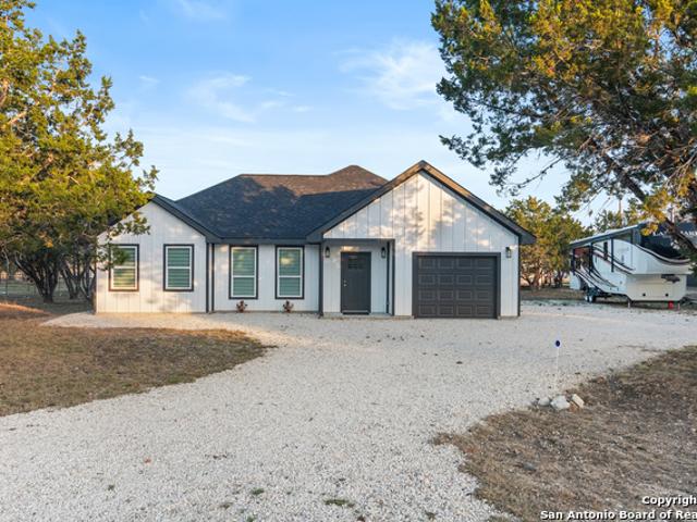 House for sale in Leakey
