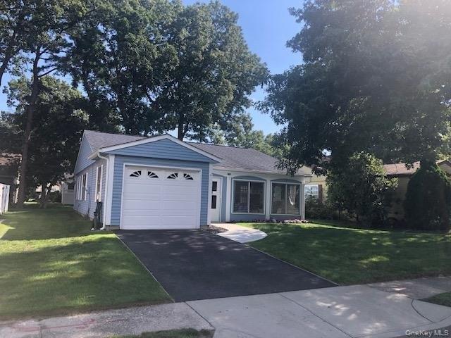 Condo for sale in Centereach, New York