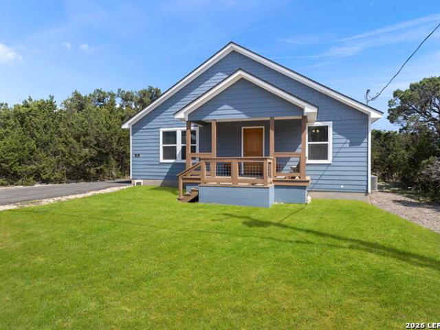 House for sale in Bandera, Bandera County