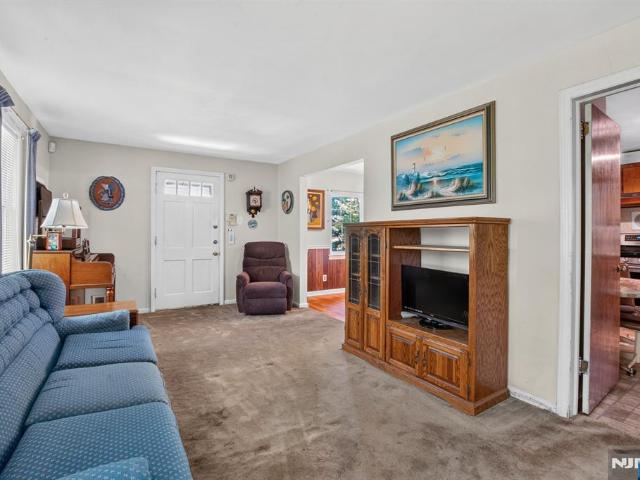 House for sale in Leonia, New Jersey