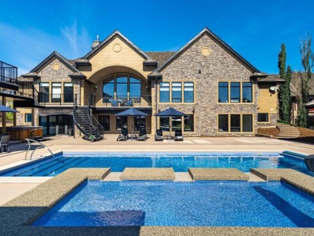 House for sale in Alberta