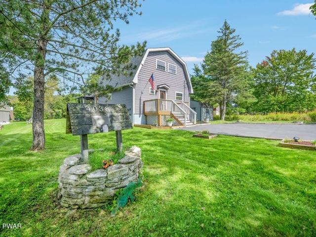 House for sale in Lake Ariel, Pennsylvania