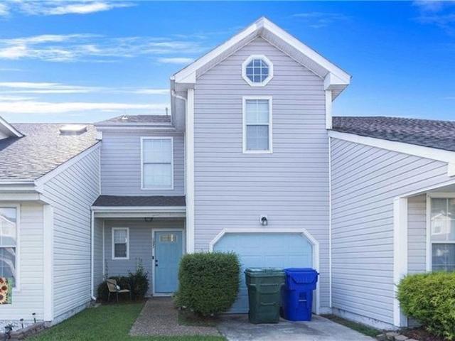 Townhouse for sale in Virginia