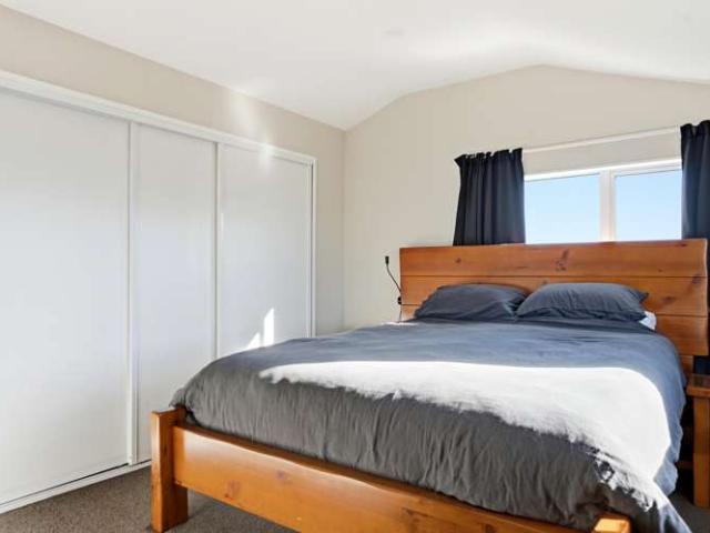 House for sale in Chaslands, Canterbury