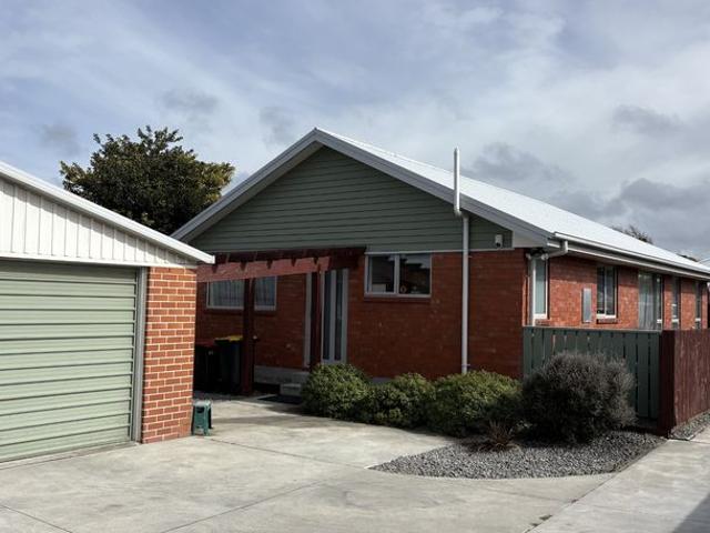 House for rent in Chaslands, Canterbury