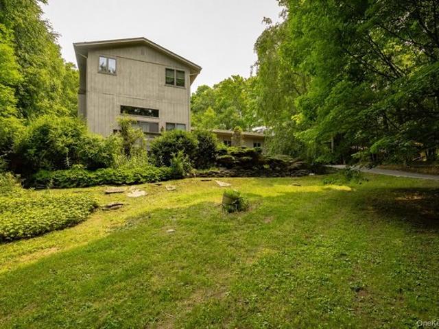 House for sale in Holmes, New York
